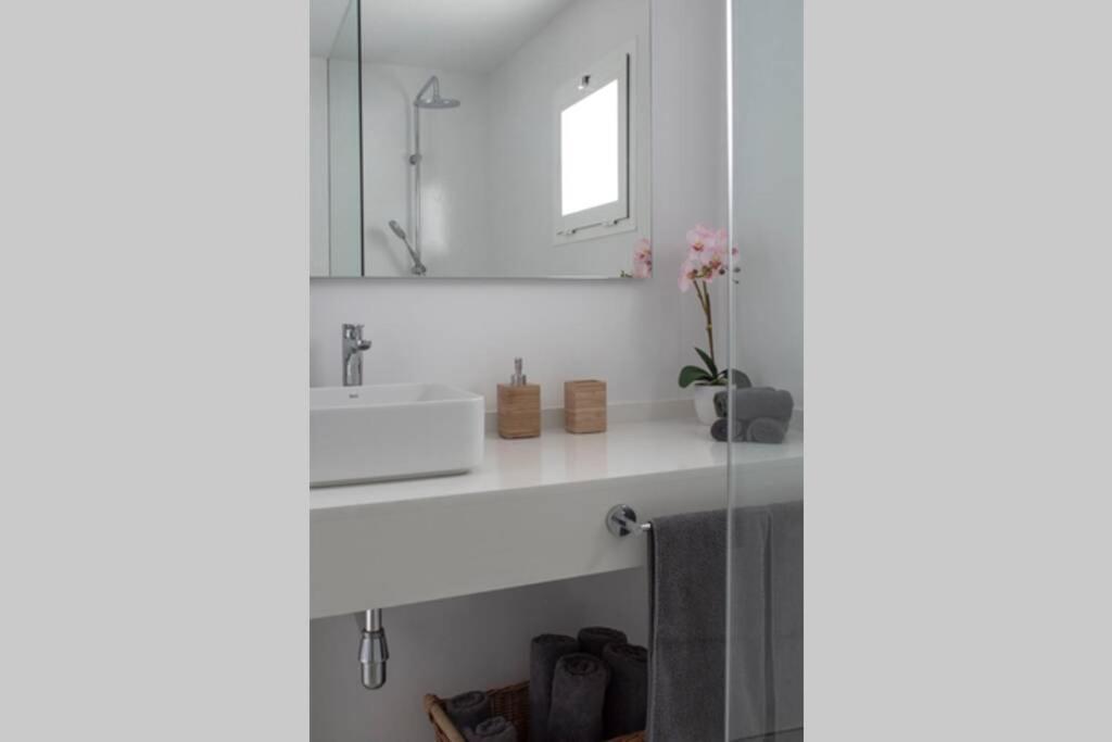 Apartamento Aguaviva, Tu Lugar Al Lado Del Oceano Costa Teguise Kültér fotó